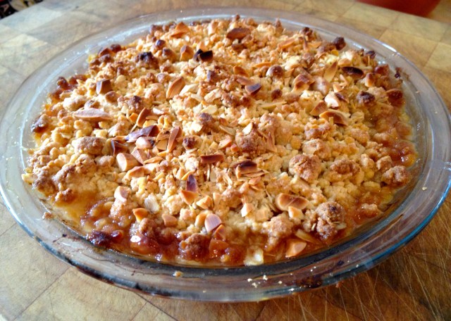 Apricot and almond crumble