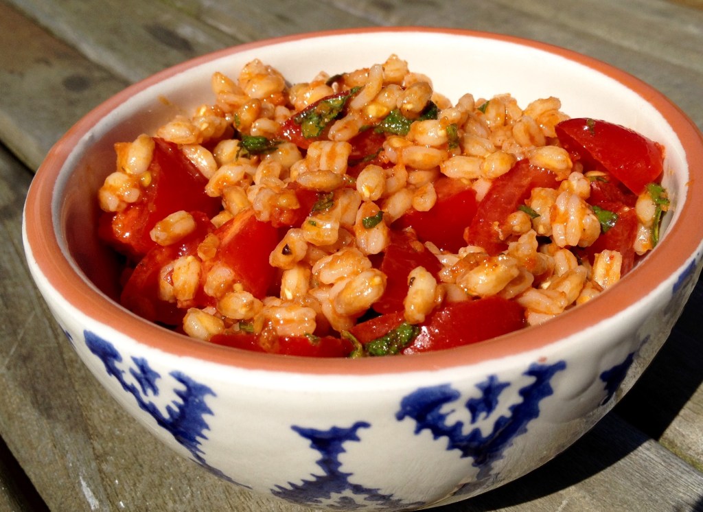 Rich tomato pearled spelt&nbsp;salad