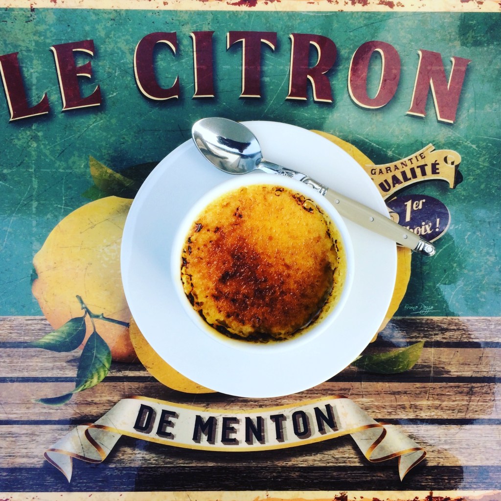 Passion fruit crème brulée 