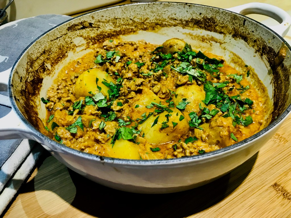 LAMB CURRY WITH POTATOES