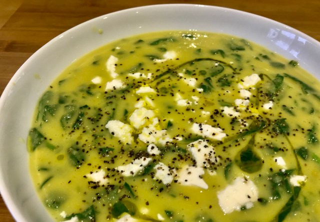 Pea and spinach soup