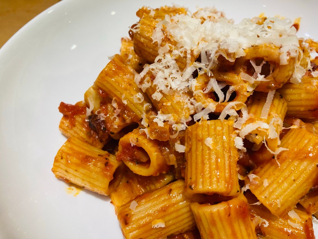 rigatoni amatriciana