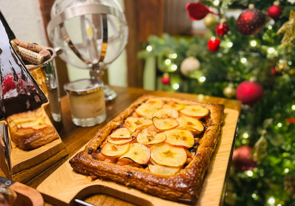Quick Puff Pastry Apple Tart with&nbsp;Mincemeat