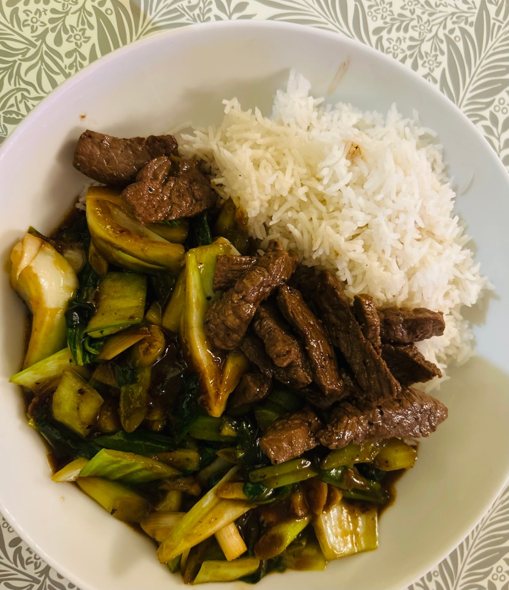 Steak and pak choi stir-fry with bean bean sauce