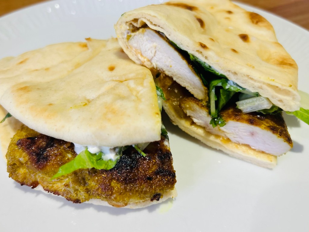 Spicy hot chicken&nbsp;flatbread