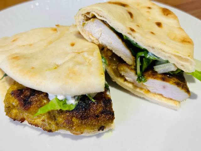 spicy chicken flatbread