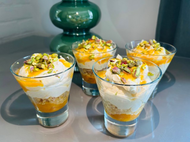Apricot sundae