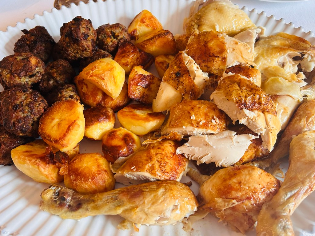 Roast chicken with stuffing balls