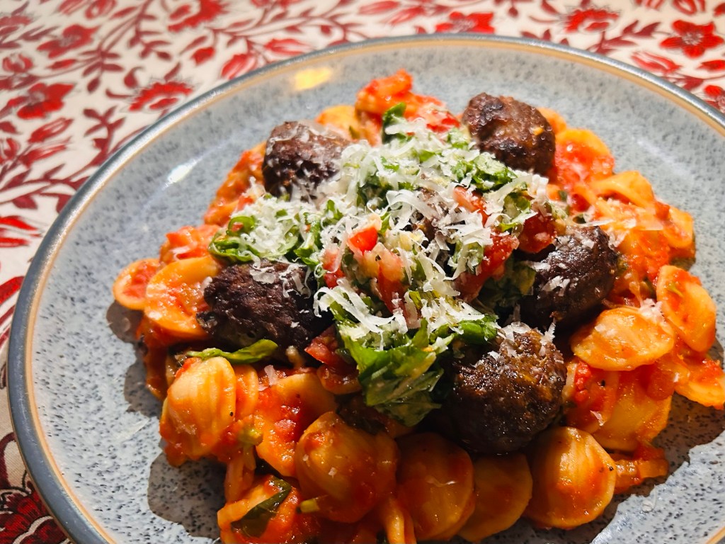 Fennel meatballs with tomato and basil pasta